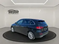 Gebraucht Mercedes B200 Progressive 163 PS (119 kW) 2019 Schwarz Kleinwagen