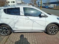 Gebraucht Opel Karl Rocks 75 PS (55 kW) 2018 Weiß Kleinwagen