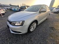 Gebraucht VW Jetta Highline 150 PS (110 kW) 2013 Silber Limousine