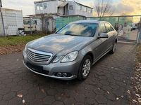 Gebraucht Mercedes E220 170 PS (125 kW) 2010 Grau Limousine