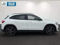 Gebraucht Mercedes GLA200 AMG line 163 PS (119 kW) 2023 Weiß SUV