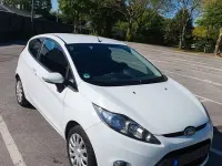 Gebraucht Ford Fiesta Trend 60 PS (44 kW) 2011 Weiß Limousine