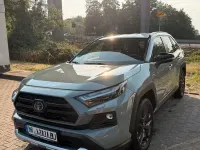 Gebraucht Toyota RAV4 Hybrid 222 PS (163 kW) 2022 Grün SUV