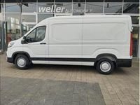 Second-hand Maxus V90 147 CP (108 kW) 2024 Alb Van