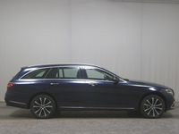Gebraucht Mercedes E300 306 PS (225 kW) 2022 Blau Kombi