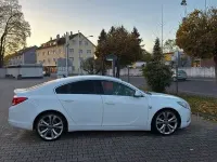 Gebraucht Opel Insignia Edition 160 PS (117 kW) 2011 Weiß Limousine
