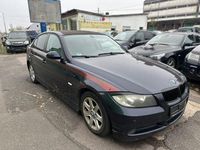 Gebraucht BMW 320 163 PS (119 kW) 2005 Blau Limousine