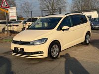 Gebraucht VW Touran 150 PS (110 kW) 2024 Beige Van / Kleinbus