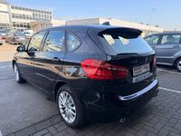 Gebraucht BMW 218 Active Tourer Advantage 150 PS (110 kW) 2018 Schwarz Van / Kleinbus