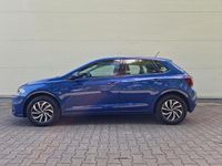 Gebraucht VW Polo Life 95 PS (69 kW) 2024 Blau Kleinwagen