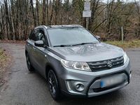 Gebraucht Suzuki Vitara 120 PS (88 kW) 2017 Grau SUV