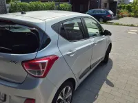 Gebraucht Hyundai i10 Edition 67 PS (49 kW) 2015 Silber Kleinwagen
