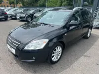 Gebraucht Kia Ceed Spirit 126 PS (92 kW) 2009 Schwarz Kleinwagen