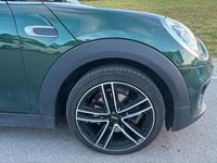 Gebraucht Mini Cooper 135 PS (99 kW) 2017 Grün Kleinwagen