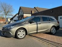 Gebraucht Opel Astra Edition 110 PS (80 kW) 2017 Grau Kombi
