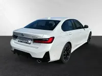 Gebraucht BMW 330e M Sport 292 PS (214 kW) 2024 Mineralweiß metallic Limousine