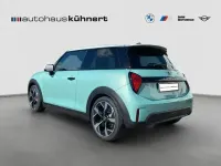 Gebraucht Mini Cooper S Classic 204 PS (150 kW) 2024 Grün Kleinwagen