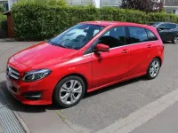 Gebraucht Mercedes B200 156 PS (114 kW) 2018 Rot Kleinwagen