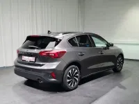 Neu Ford Focus Titanium X 155 PS (114 kW) 2026 Grau, magnetic metallic Limousine