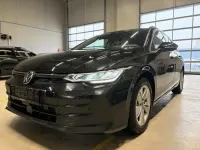 Gebraucht VW Golf VIII Life 150 PS (110 kW) 2025 Schwarz Kombi