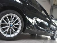 Gebraucht BMW 118 Advantage 136 PS (100 kW) 2016 Schwarz Kleinwagen