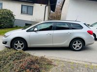 Gebraucht Opel Astra Edition 140 PS (102 kW) 2015 Silber Kombi