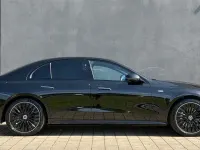 Gebraucht Mercedes E300 AMG Line Premium 197 PS (144 kW) 2025 Schwarz Limousine