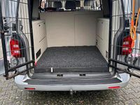 Gebraucht VW T5 130 PS (95 kW) 2008 Silber Van