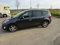 Gebraucht Renault Grand Scénic III 150 PS (110 kW) 2010 Schwarz Van / Kleinbus