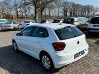 Gebraucht VW Polo Trendline 95 PS (69 kW) 2021 Weiß Kleinwagen