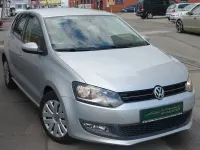 Gebraucht VW Polo Comfortline 90 PS (66 kW) 2012 Silber Kleinwagen