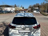 Gebraucht Opel Insignia Edition 136 PS (100 kW) 2018 Weiß Kombi