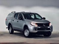 Gebraucht Mitsubishi L200 Basis 154 PS (113 kW) 2015 Silber Abholung