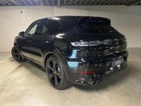 Gebraucht Porsche Cayenne 470 PS (345 kW) 2024 Chromitschwarzmetallic SUV