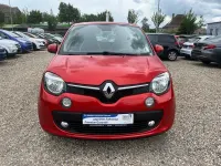 Gebraucht Renault Twingo Luxe 71 PS (52 kW) 2015 Metallic dezir rot Kleinwagen