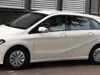 Gebraucht Mercedes B180 122 PS (89 kW) 2016 Weiß Van / Kleinbus