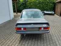 Gebraucht Mercedes E230 136 PS (100 kW) 1982 Grau Limousine