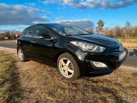 Gebraucht Hyundai i30 Style 99 PS (72 kW) 2012 Schwarz Limousine