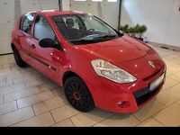 Gebraucht Renault Clio II 75 PS (55 kW) 2010 Rot Kleinwagen