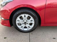 Gebraucht Kia Ceed 101 PS (74 kW) 2025 Rot Kleinwagen