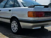 Gebraucht Audi 90 133 PS (97 kW) 1990 Silber Limousine