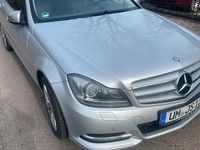 Gebraucht Mercedes 220 170 PS (125 kW) 2011 Silber Kombi