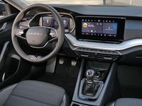 Neu Skoda Octavia Selection 116 PS (85 kW) 2026 Graphitegrau metallic Kombi