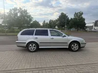 Gebraucht Skoda Octavia Ambiente 116 PS (85 kW) 2000 Silber Kombi