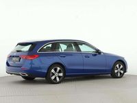 Gebraucht Mercedes C300e Avantgarde 313 PS (230 kW) 2022 Metalliclack spektralblau Kombi
