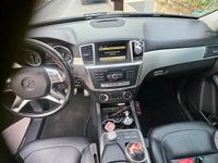 Gebraucht Mercedes ML350 258 PS (189 kW) 2012 Schwarz SUV