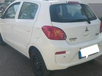 Gebraucht Mitsubishi Space Star 71 PS (52 kW) 2016 Weiß Kleinwagen