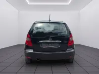 Gebraucht Mercedes A180 109 PS (80 kW) 2012 Schwarz Kleinwagen