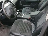 Gebraucht VW Passat Highline 140 PS (102 kW) 2011 Schwarz Kombi