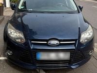 Gebraucht Ford Focus Titanium 182 PS (133 kW) 2012 Blau Kombi